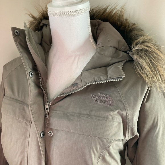 North Face Women Down Fur Hoodie Coat - Picture 6 of 8